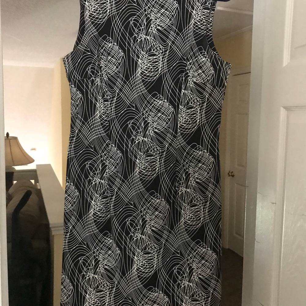 Women’s dress